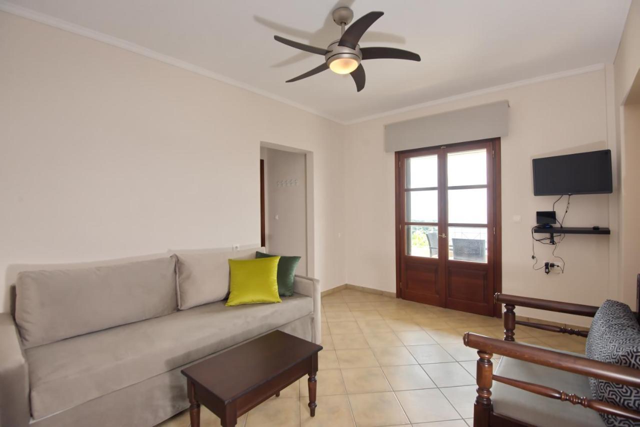 Votsi  Elpida Apartments מראה חיצוני תמונה