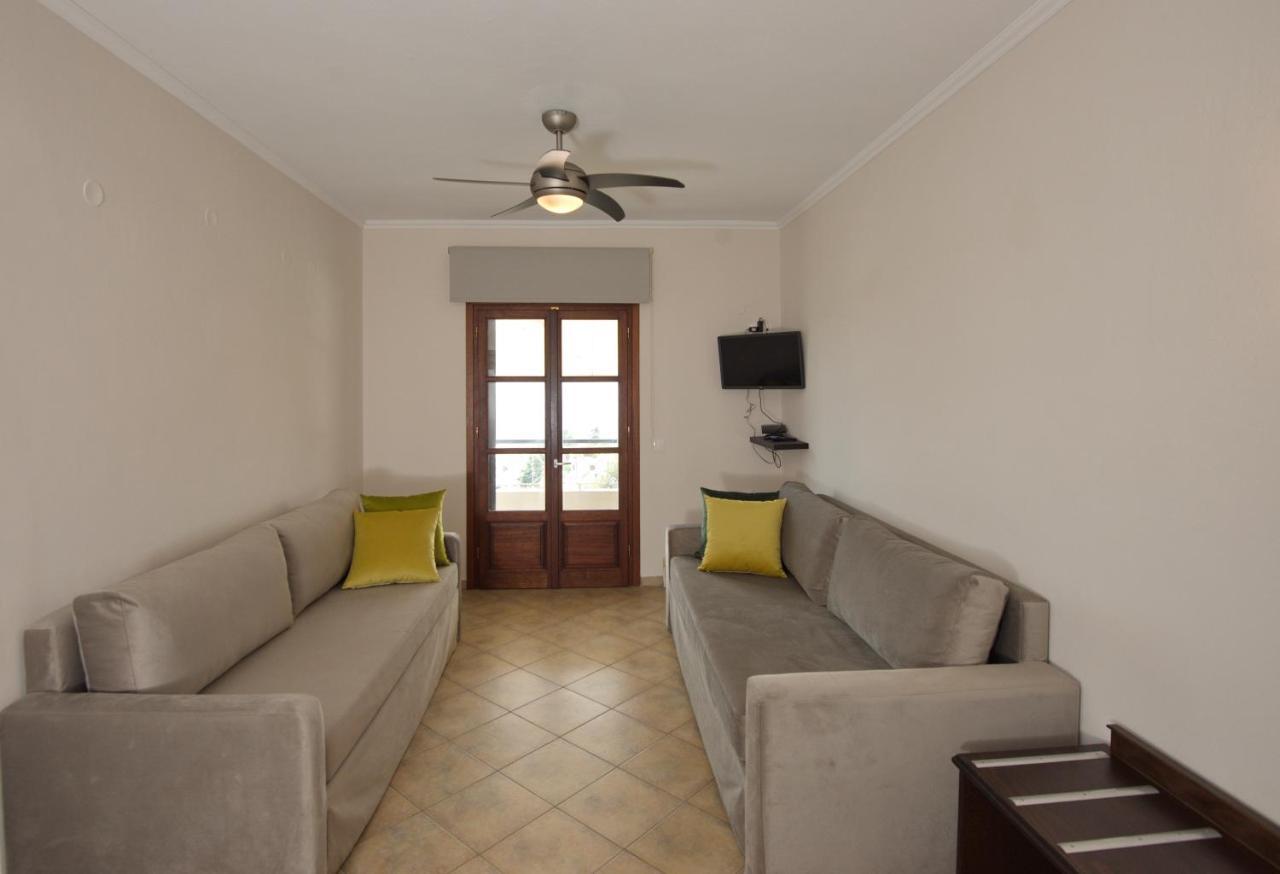 Votsi  Elpida Apartments מראה חיצוני תמונה